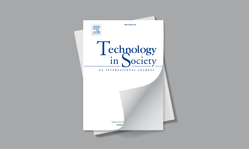 Portada de la revista Technology in Society.